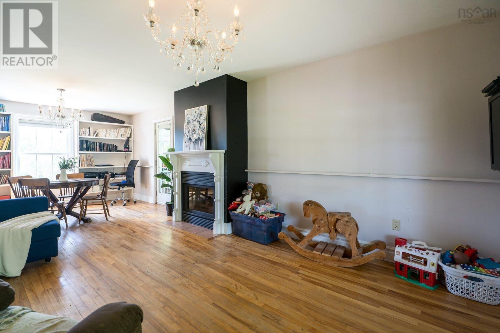 109 Highway 2 Property Photo 5