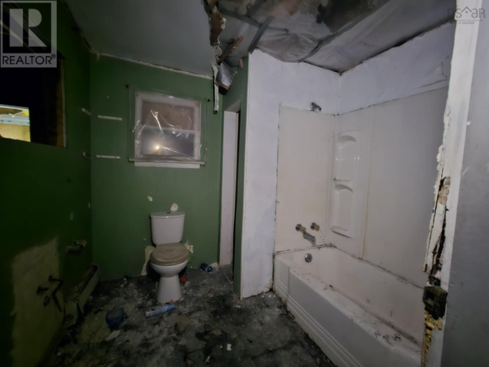 103 Ocean Avenue Property Photo 18