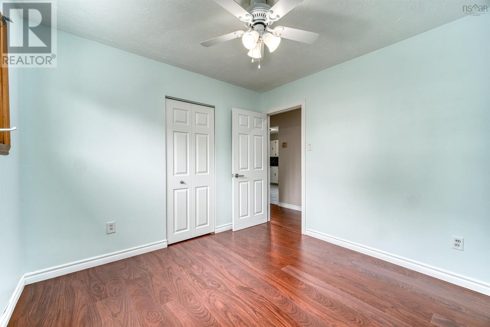 14 Inverary Drive Property Photo 11