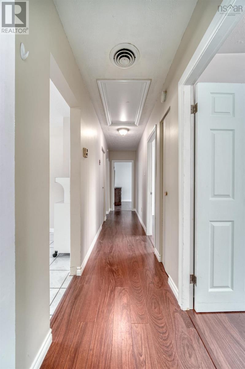 14 Inverary Drive Property Photo 17