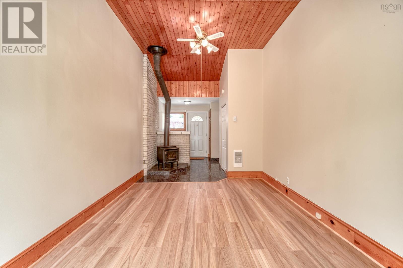 14 Inverary Drive Property Photo 21