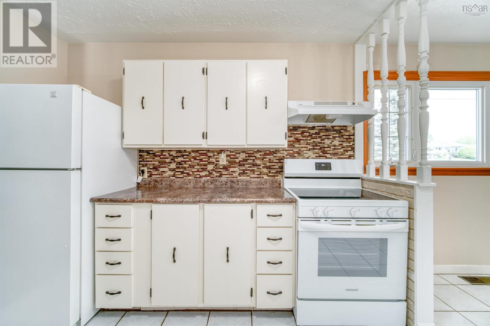 14 Inverary Drive Property Photo 26