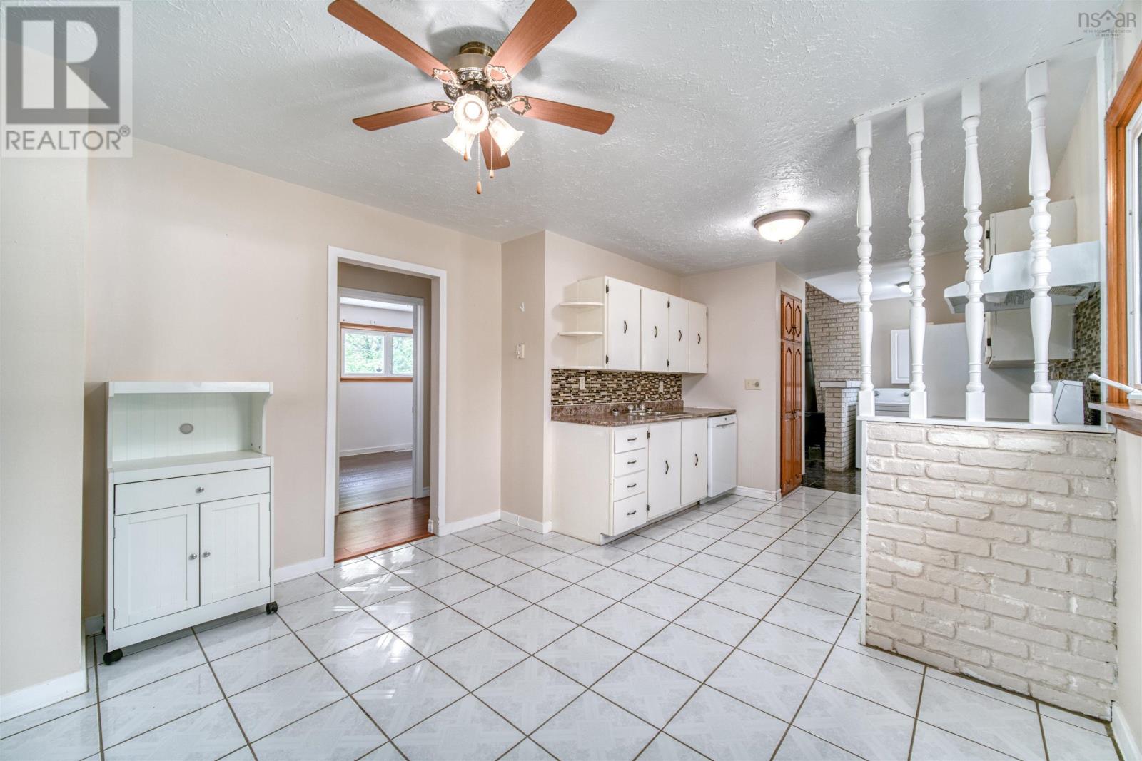 14 Inverary Drive Property Photo 29