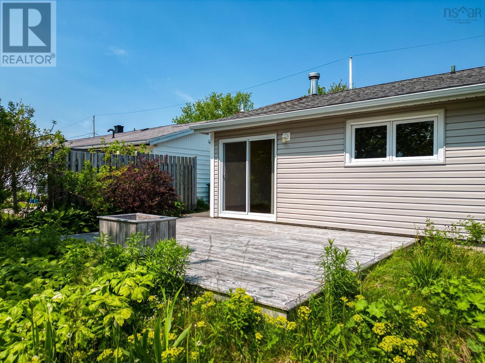 14 Inverary Drive Property Photo 30