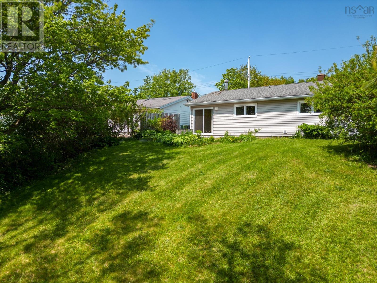 14 Inverary Drive Property Photo 34