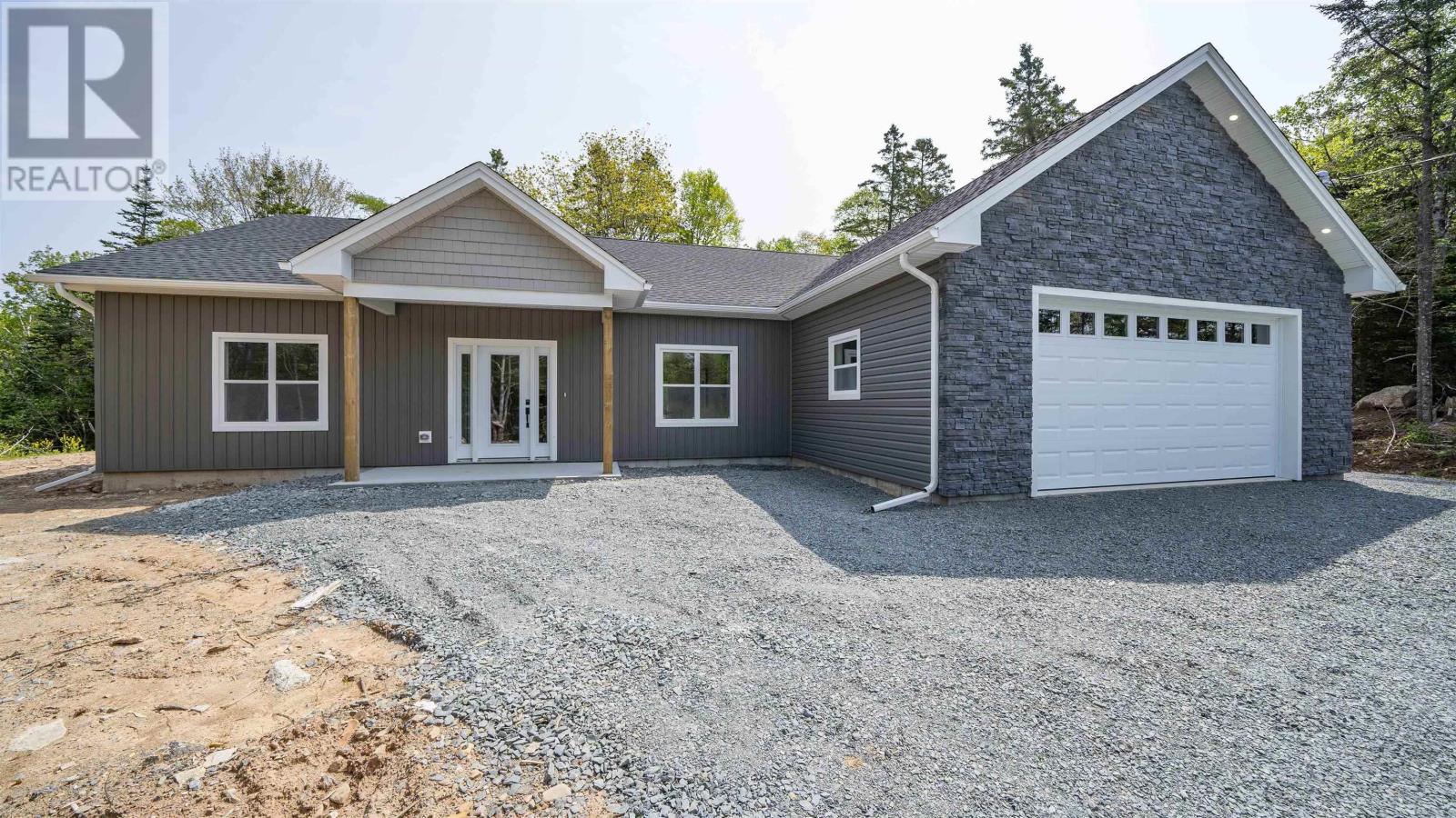 4 Charles Meade Drive Property Photo 1