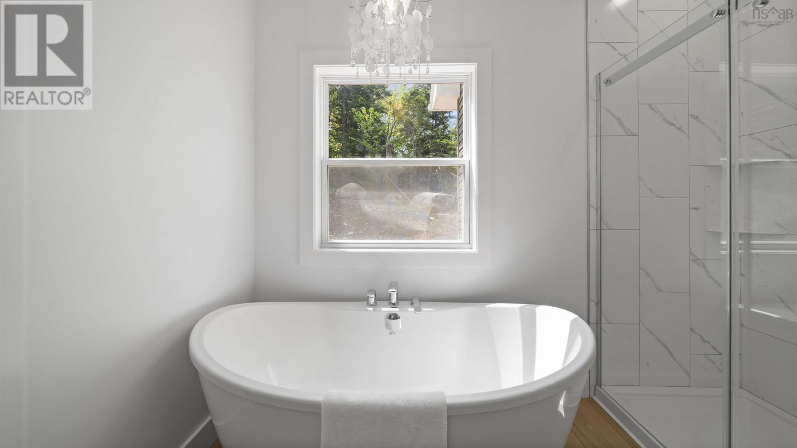 4 Charles Meade Drive Property Photo 8