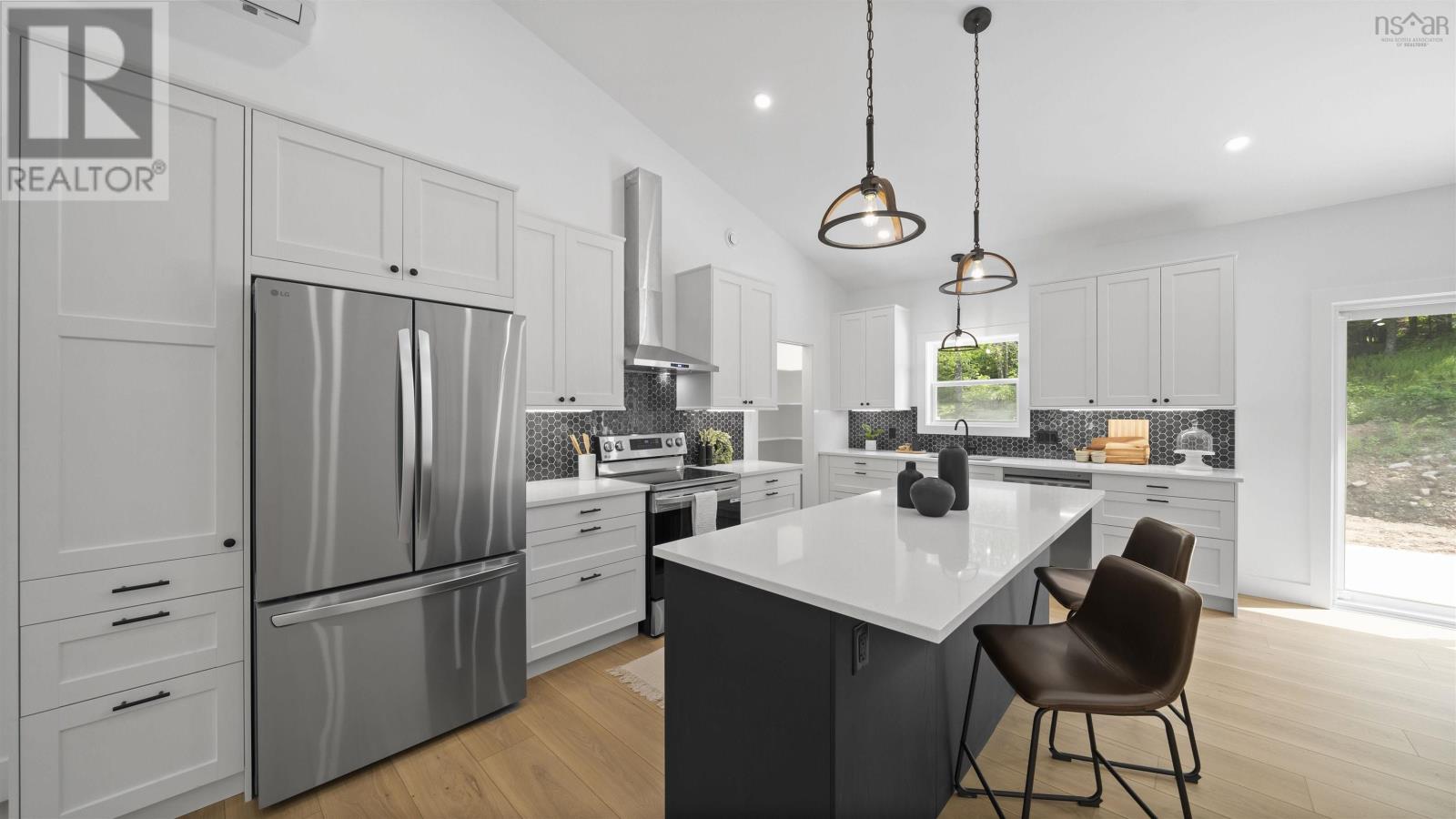 4 Charles Meade Drive Property Photo 9