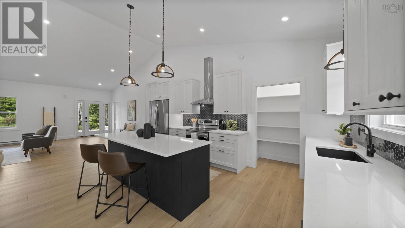 4 Charles Meade Drive Property Photo 13