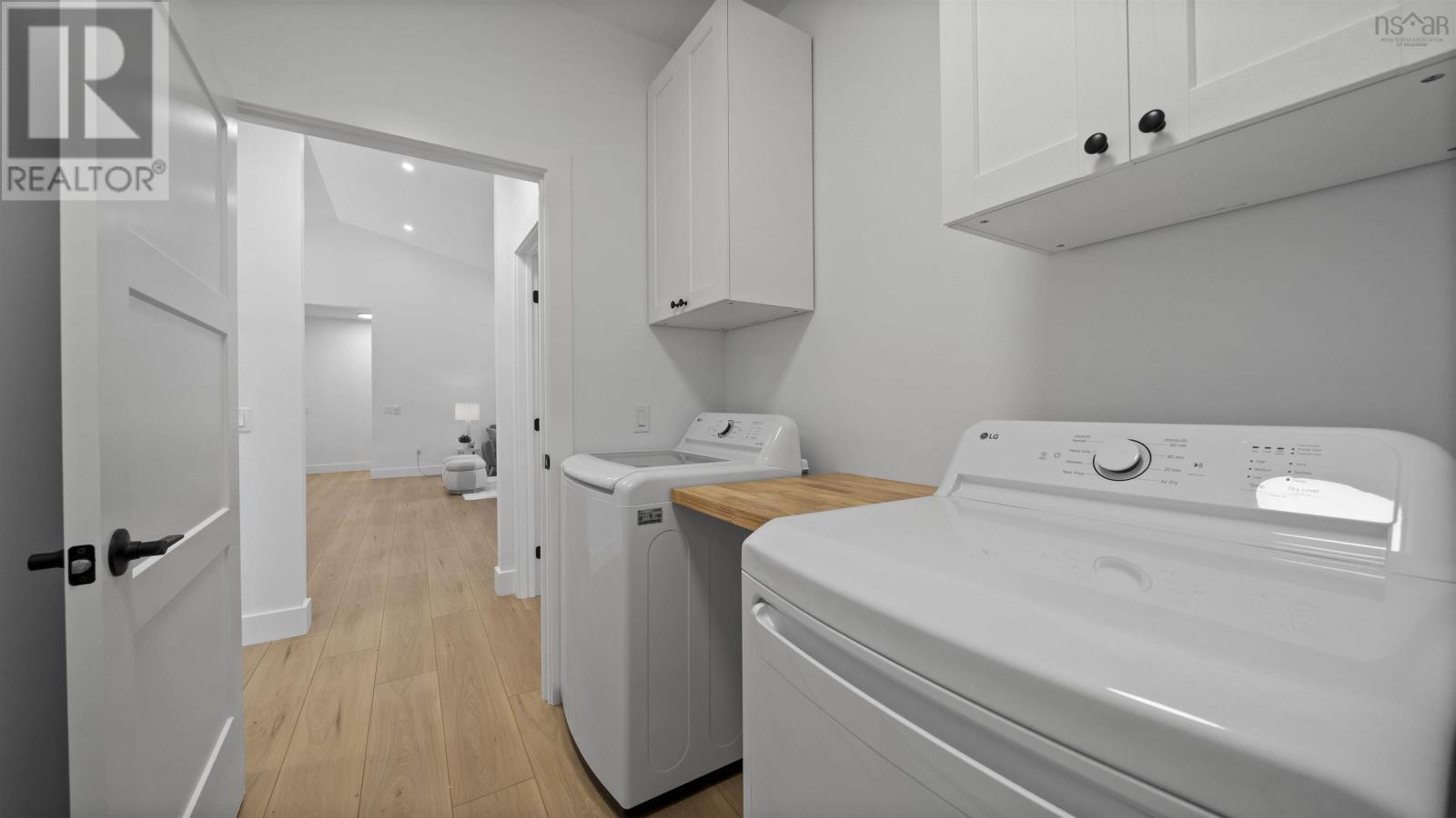 4 Charles Meade Drive Property Photo 24