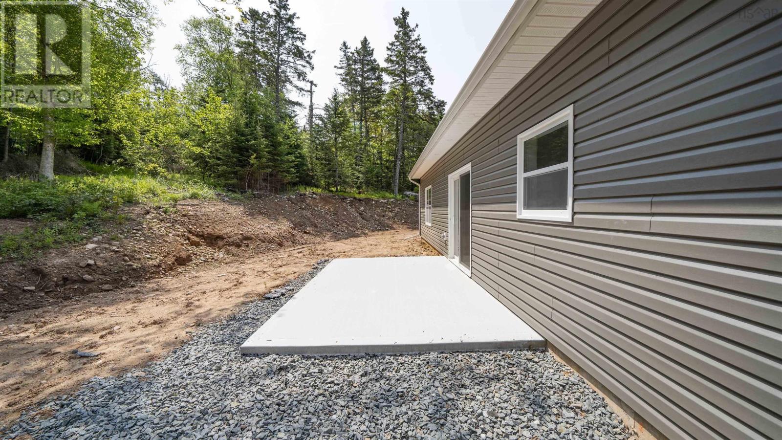 4 Charles Meade Drive Property Photo 32