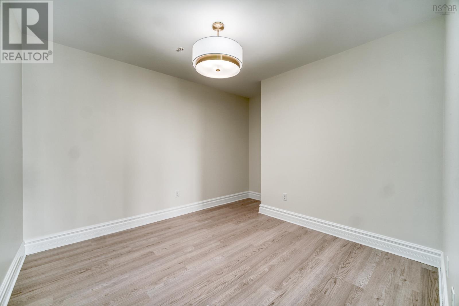 207 89 Pebblecreek Crescent Property Photo 21
