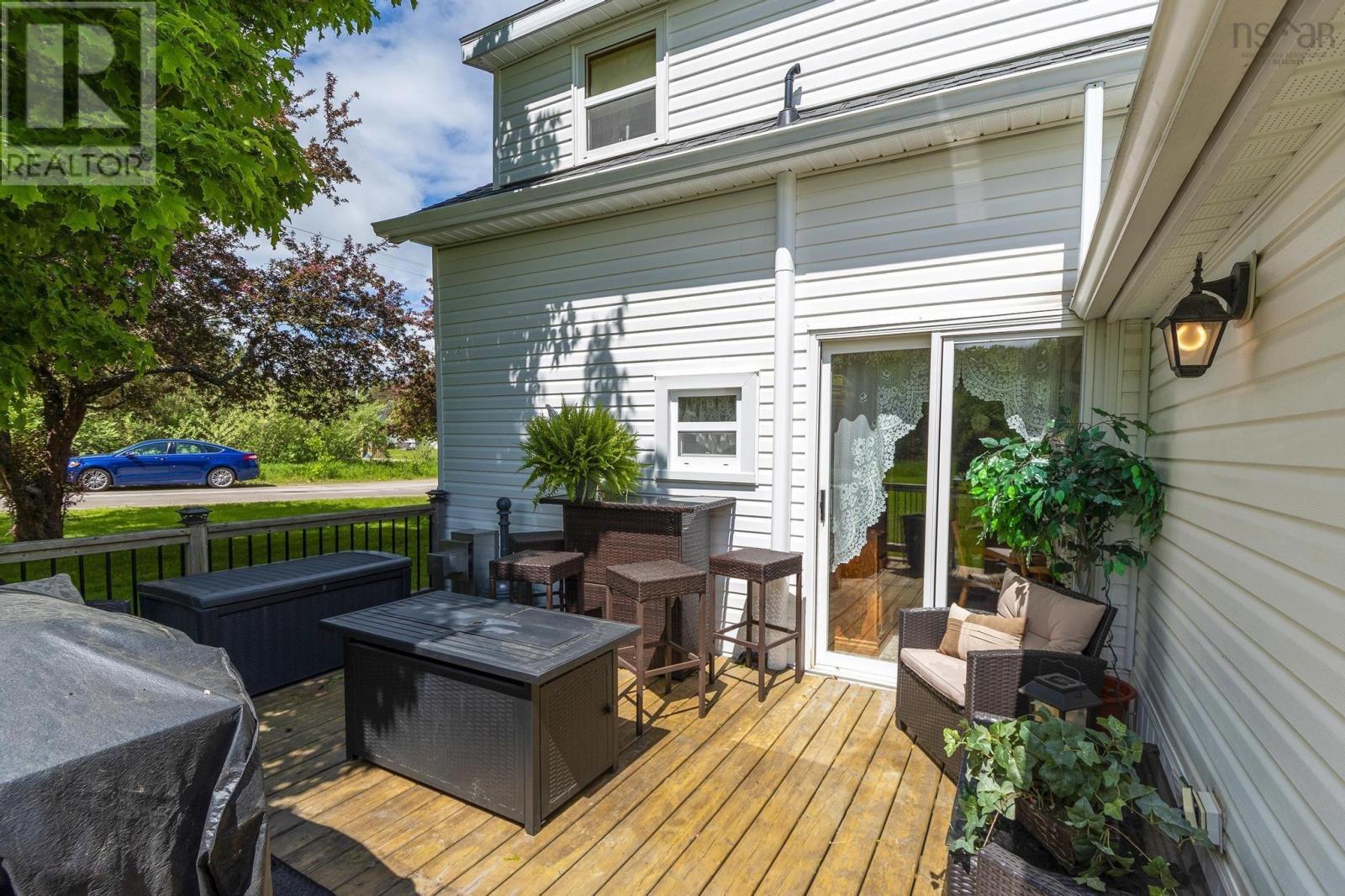 8770 Highway 201 Property Photo 38