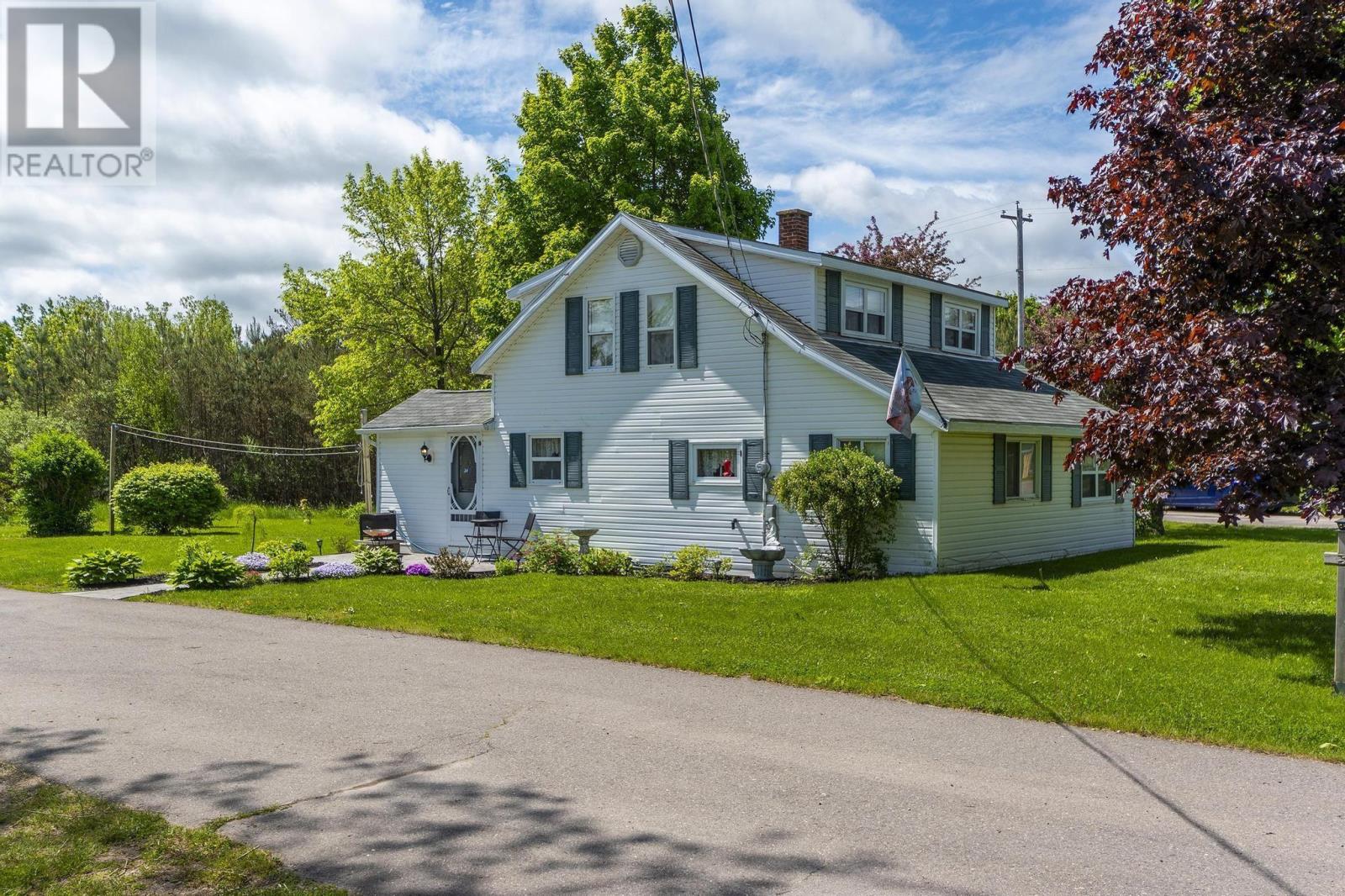 8770 Highway 201 Property Photo 47