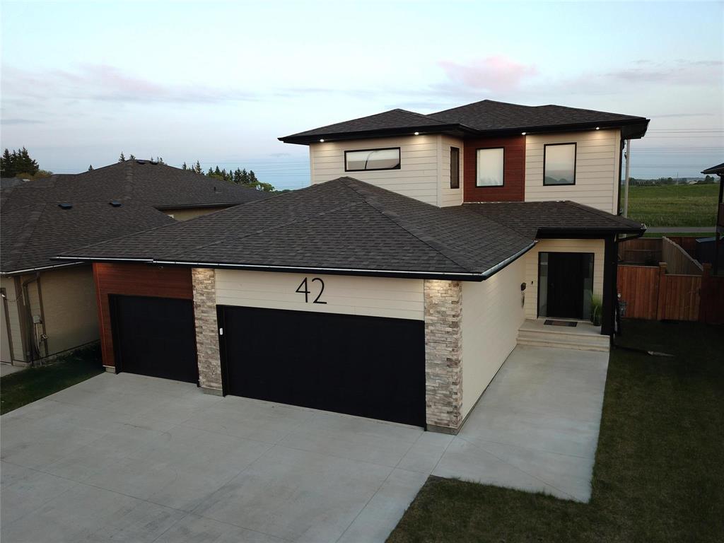 42 Hedin Crescent Property Photo 1
