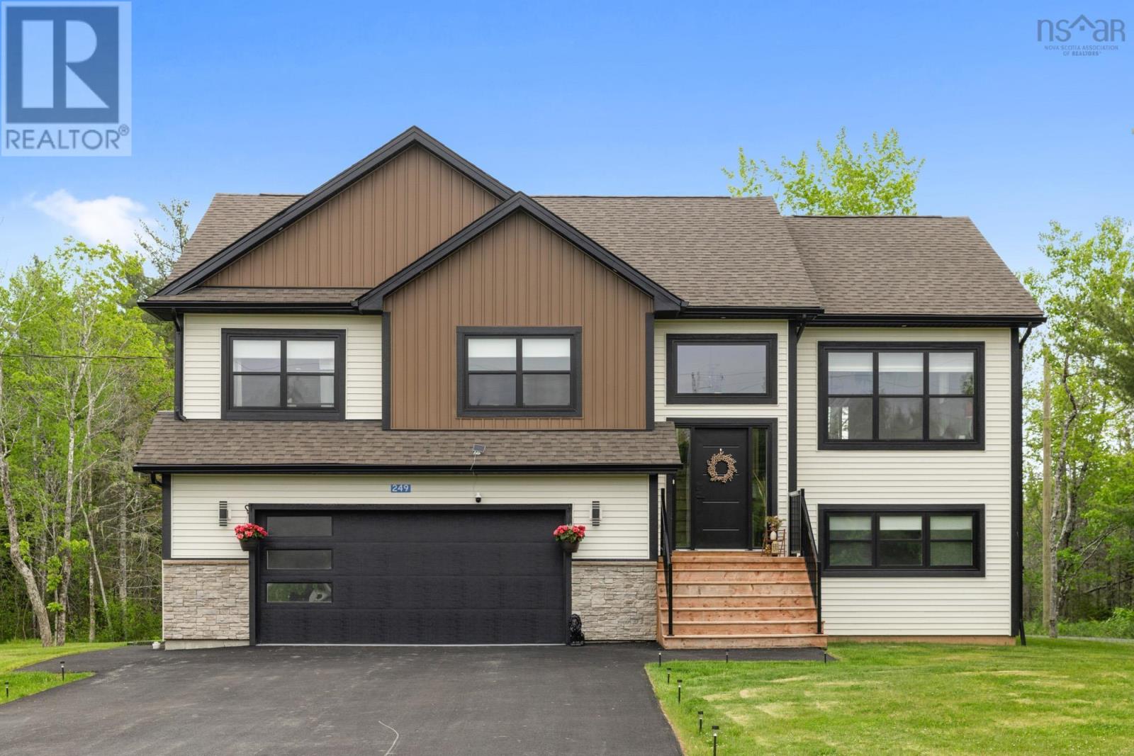 249 Rockcliffe Drive Property Photo 1