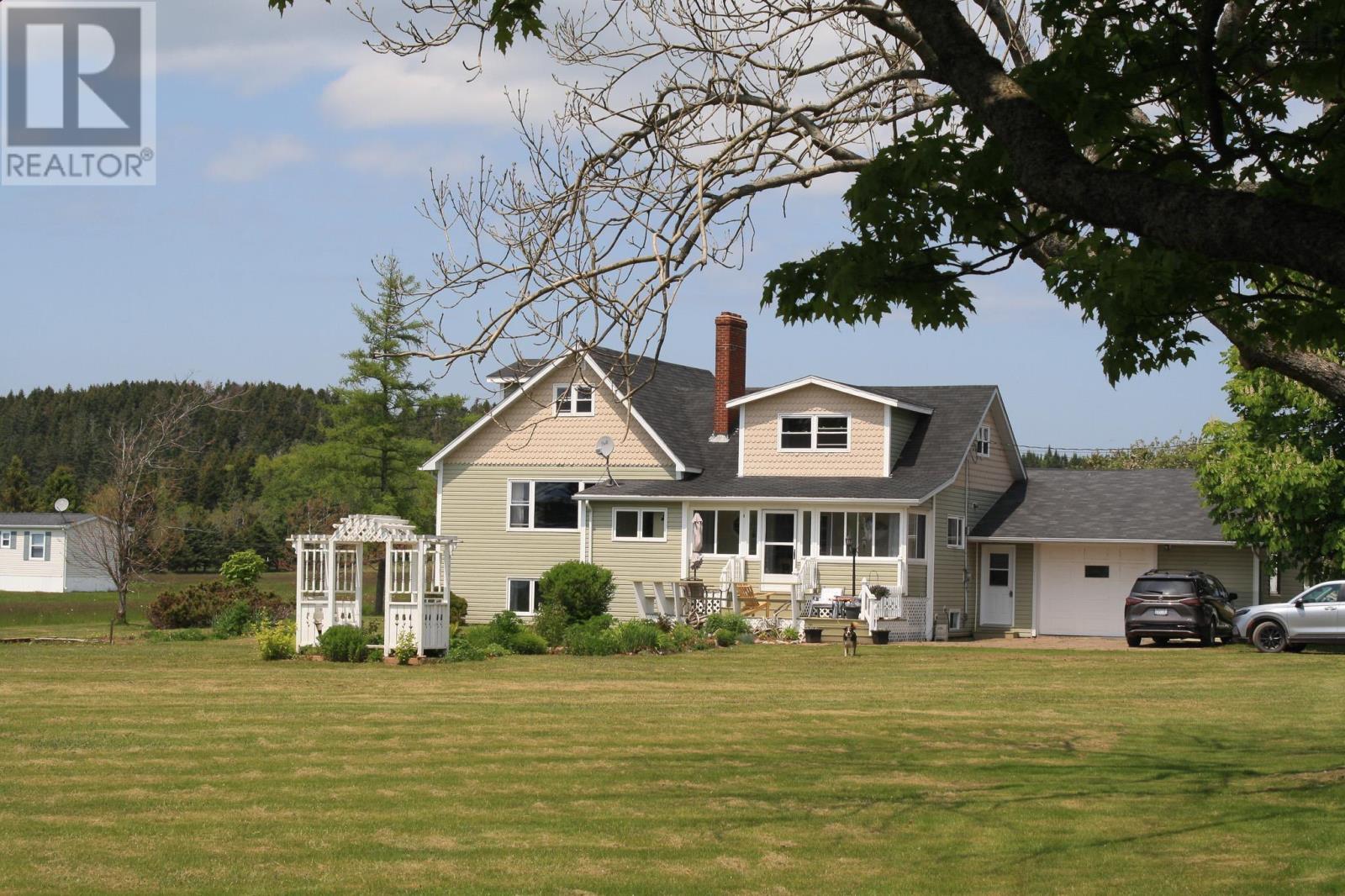 11 Ells Lane Property Photo 2