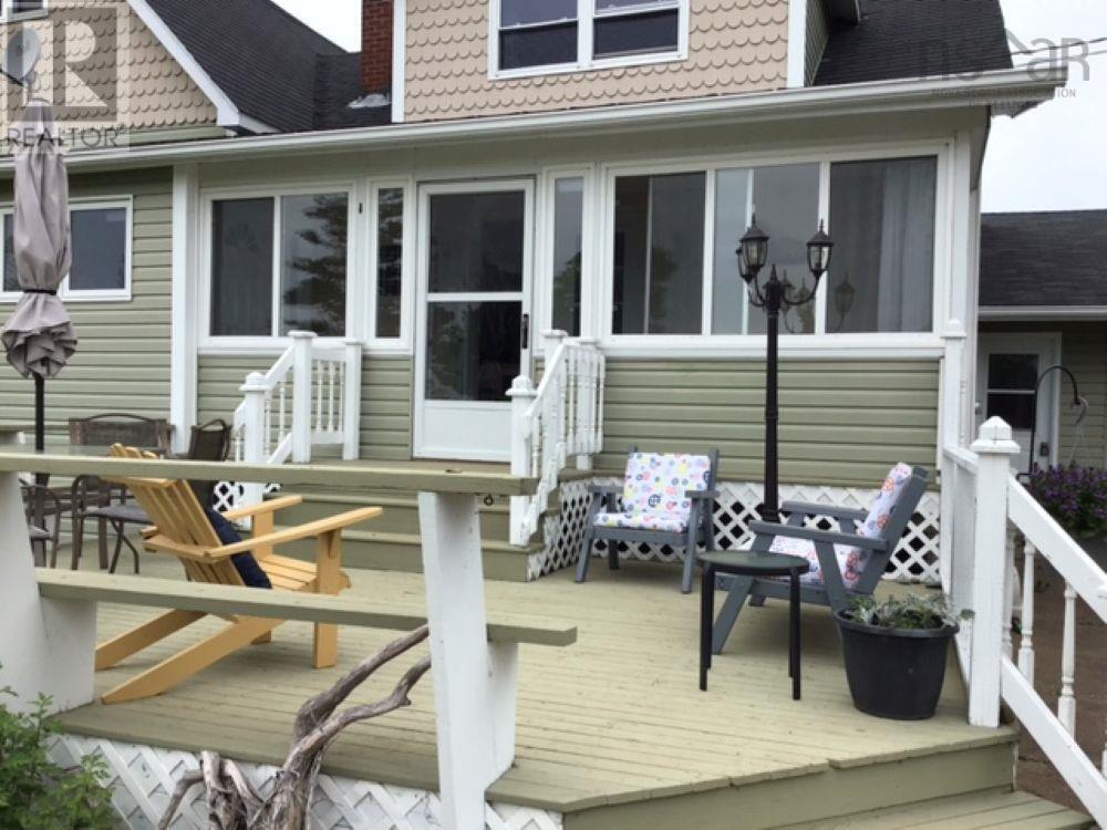 11 Ells Lane Property Photo 8