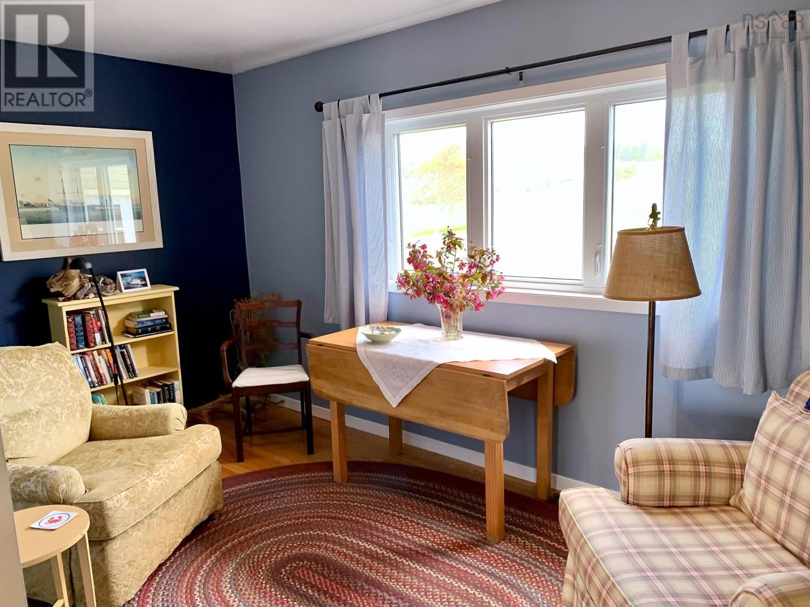 11 Ells Lane Property Photo 13