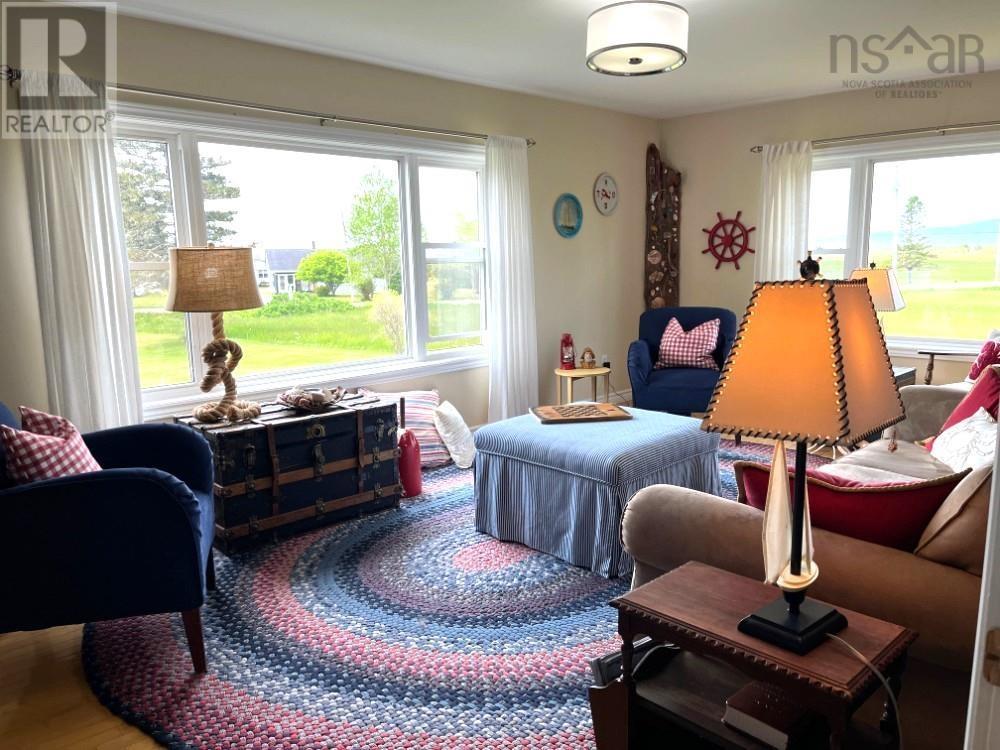 11 Ells Lane Property Photo 16