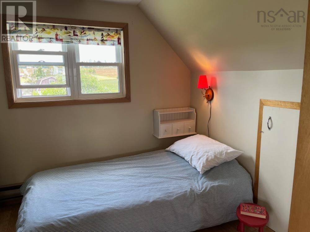 11 Ells Lane Property Photo 24