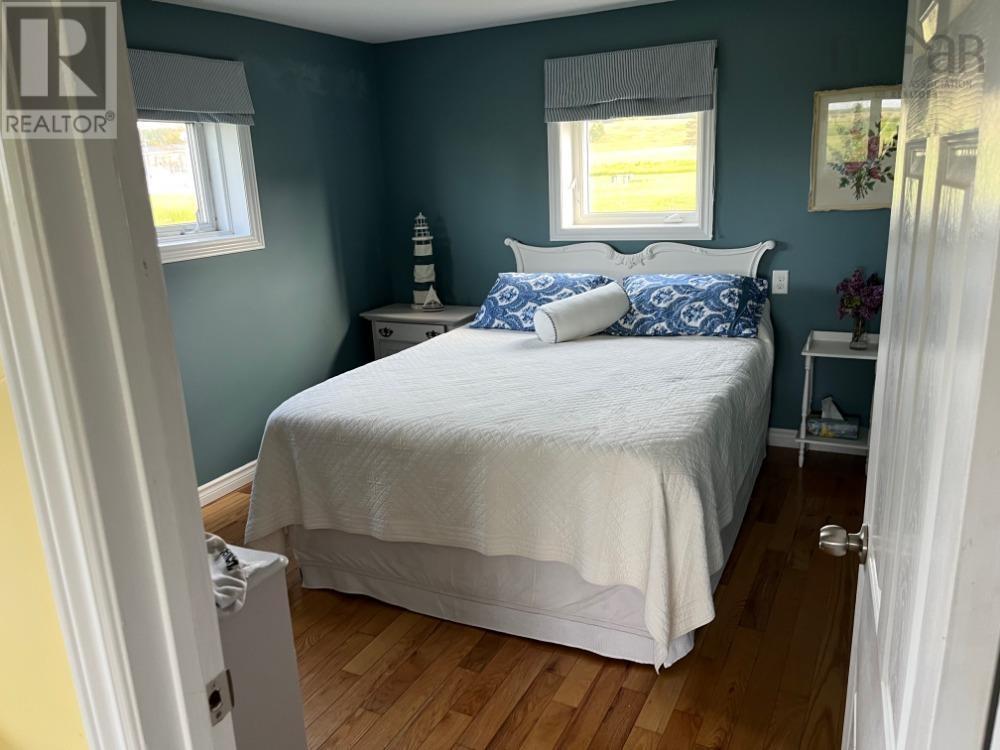 11 Ells Lane Property Photo 32