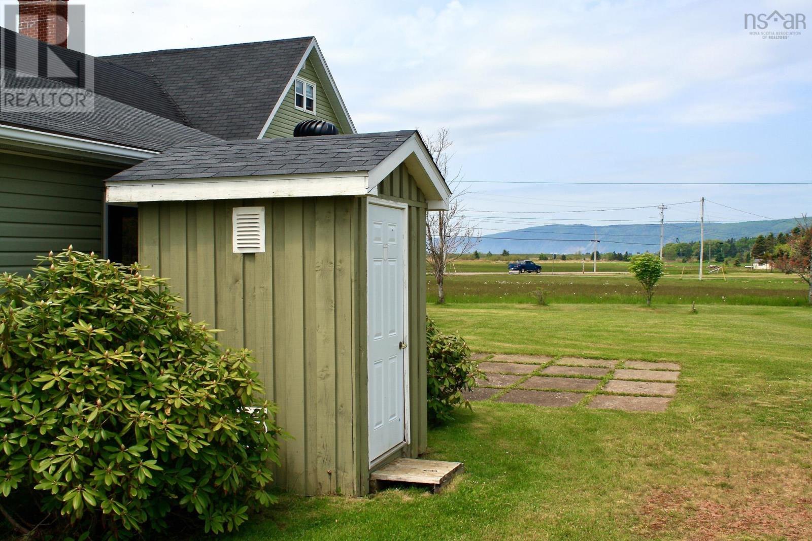 11 Ells Lane Property Photo 34