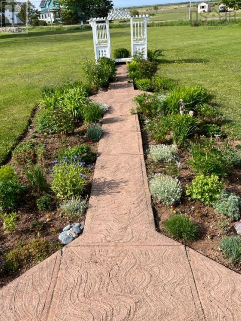 11 Ells Lane Property Photo 41