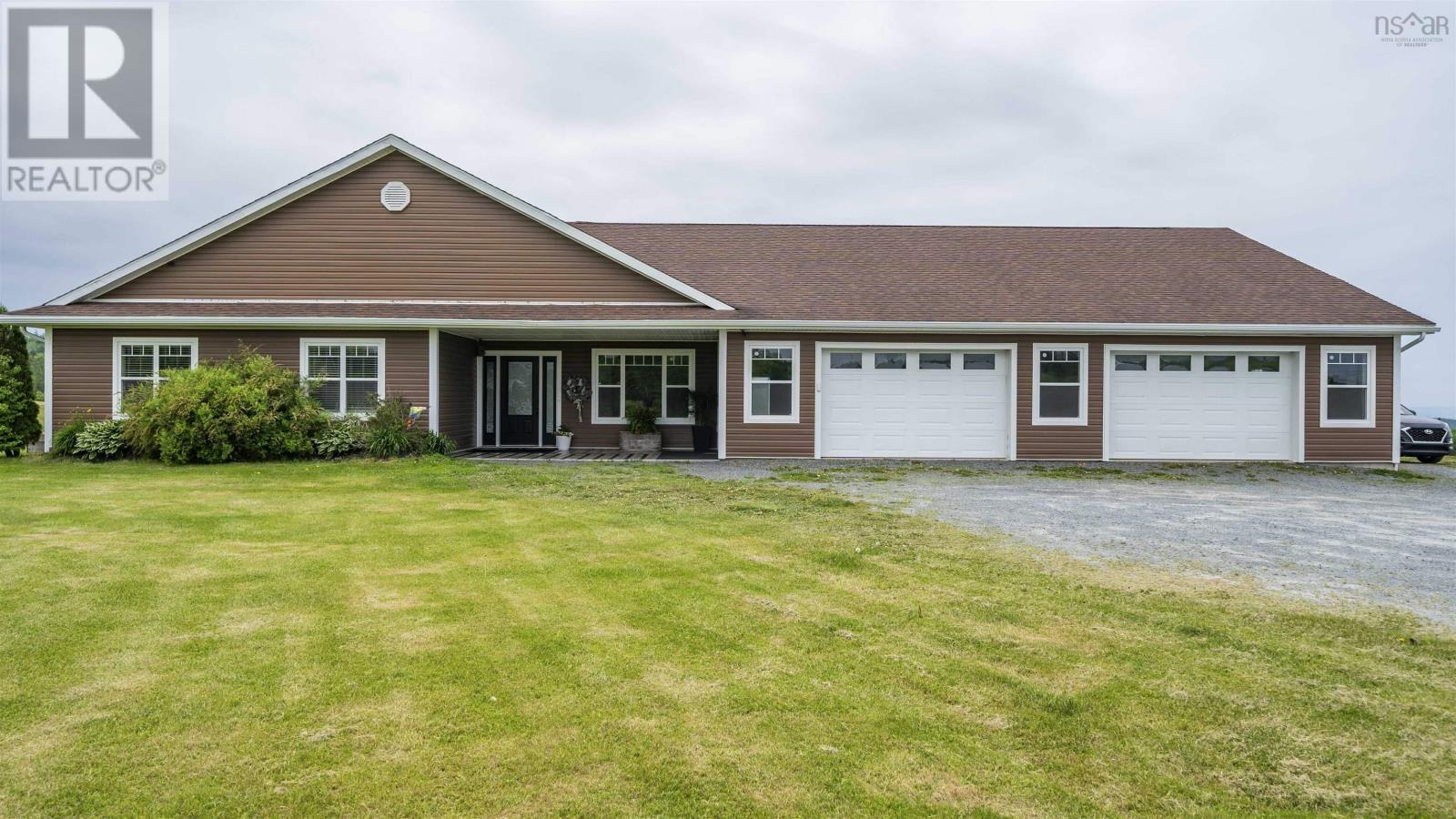 7336 Highway 1 Property Photo 1