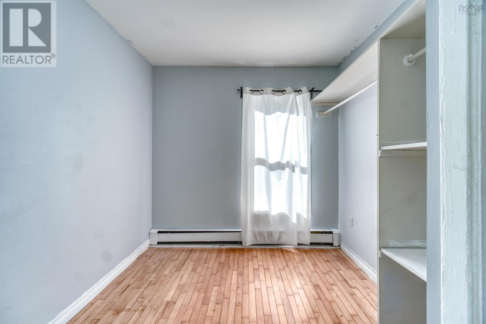 20-22 Coronet Avenue Property Photo 14