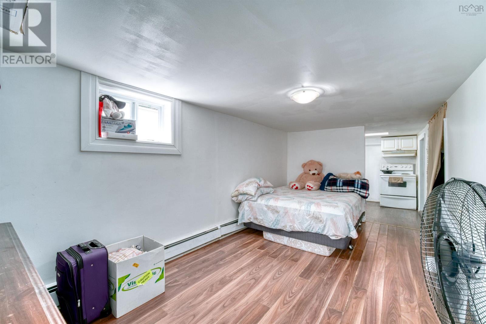 20-22 Coronet Avenue Property Photo 25