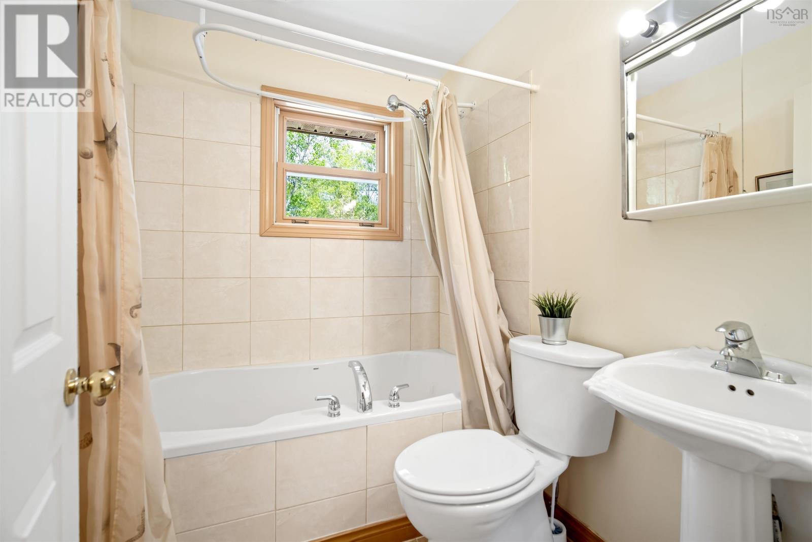 6745 Prospect Road Property Photo 29