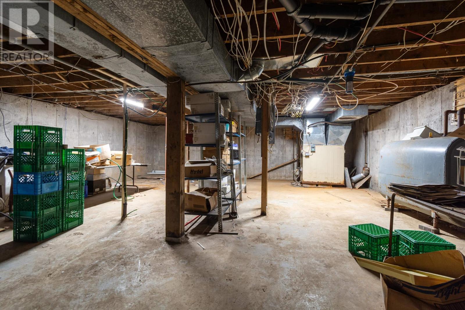 1370 Victoria Road Property Photo 20