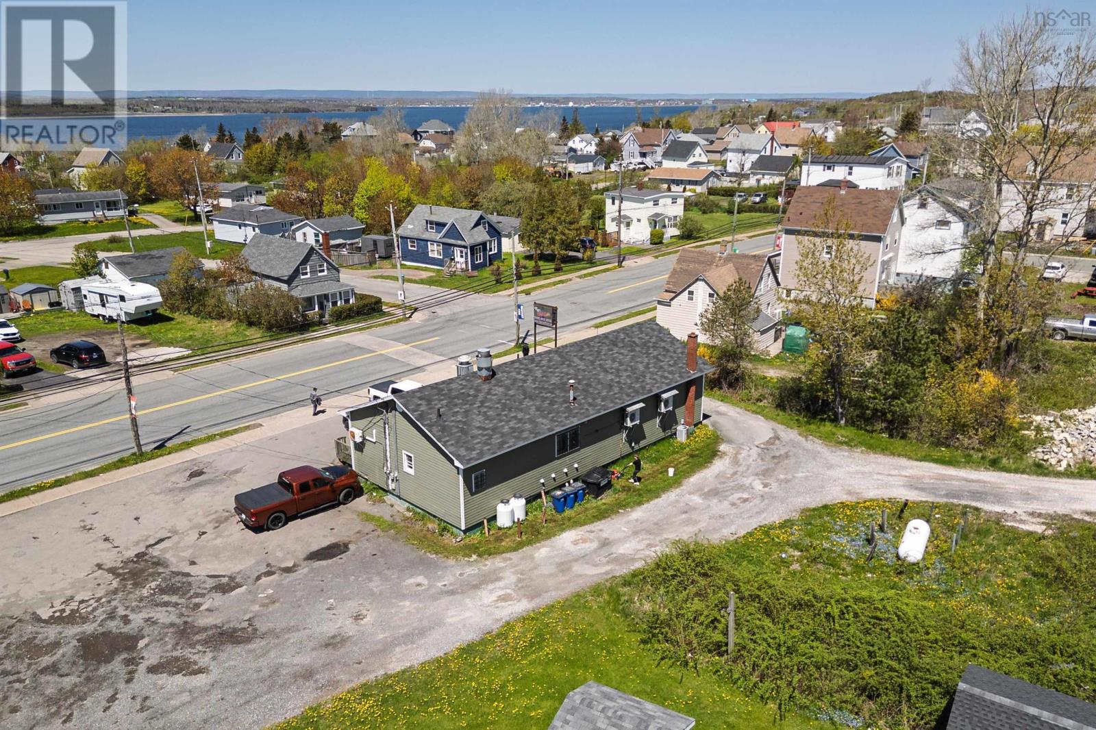 1370 Victoria Road Property Photo 29