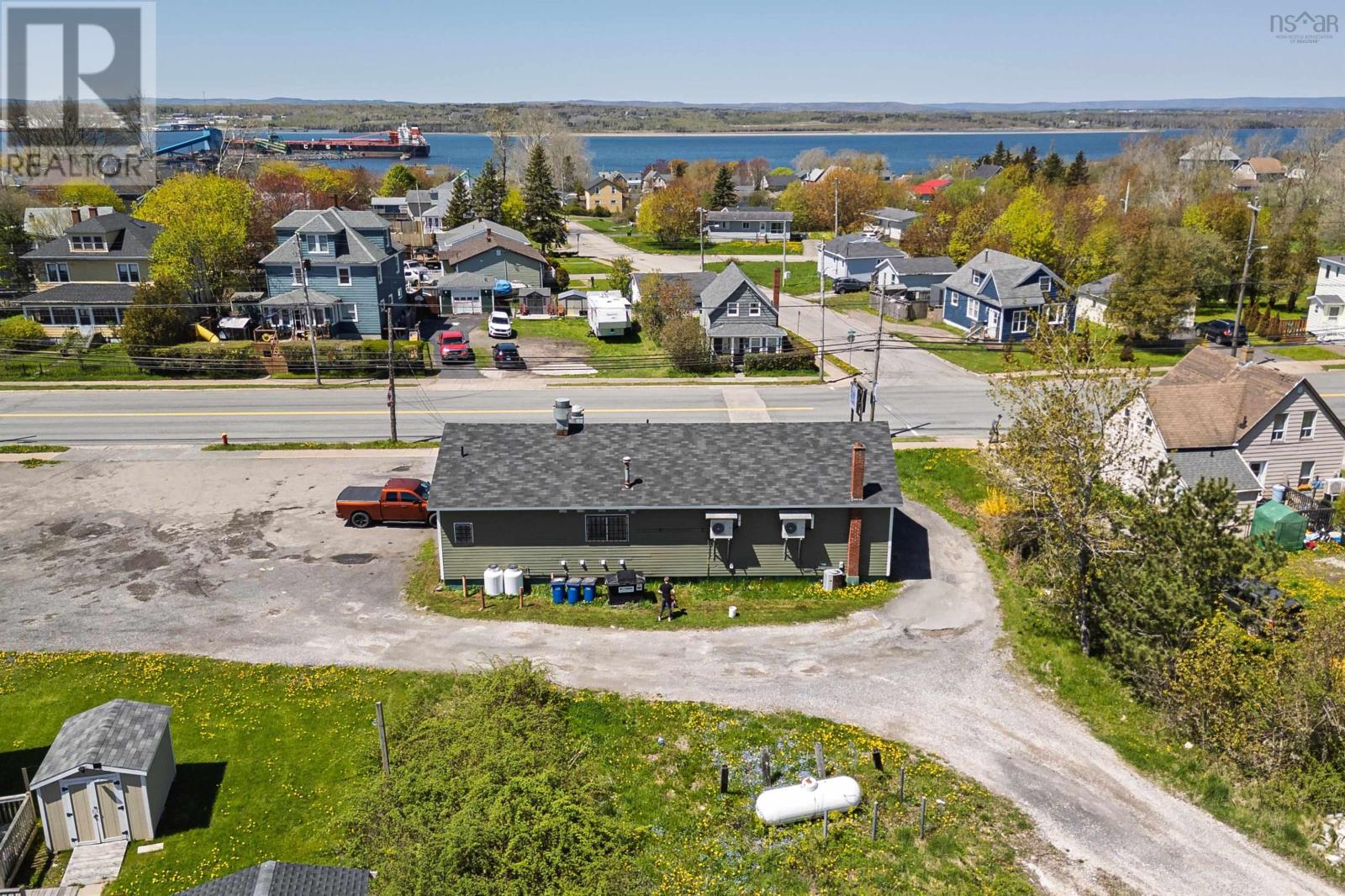 1370 Victoria Road Property Photo 30