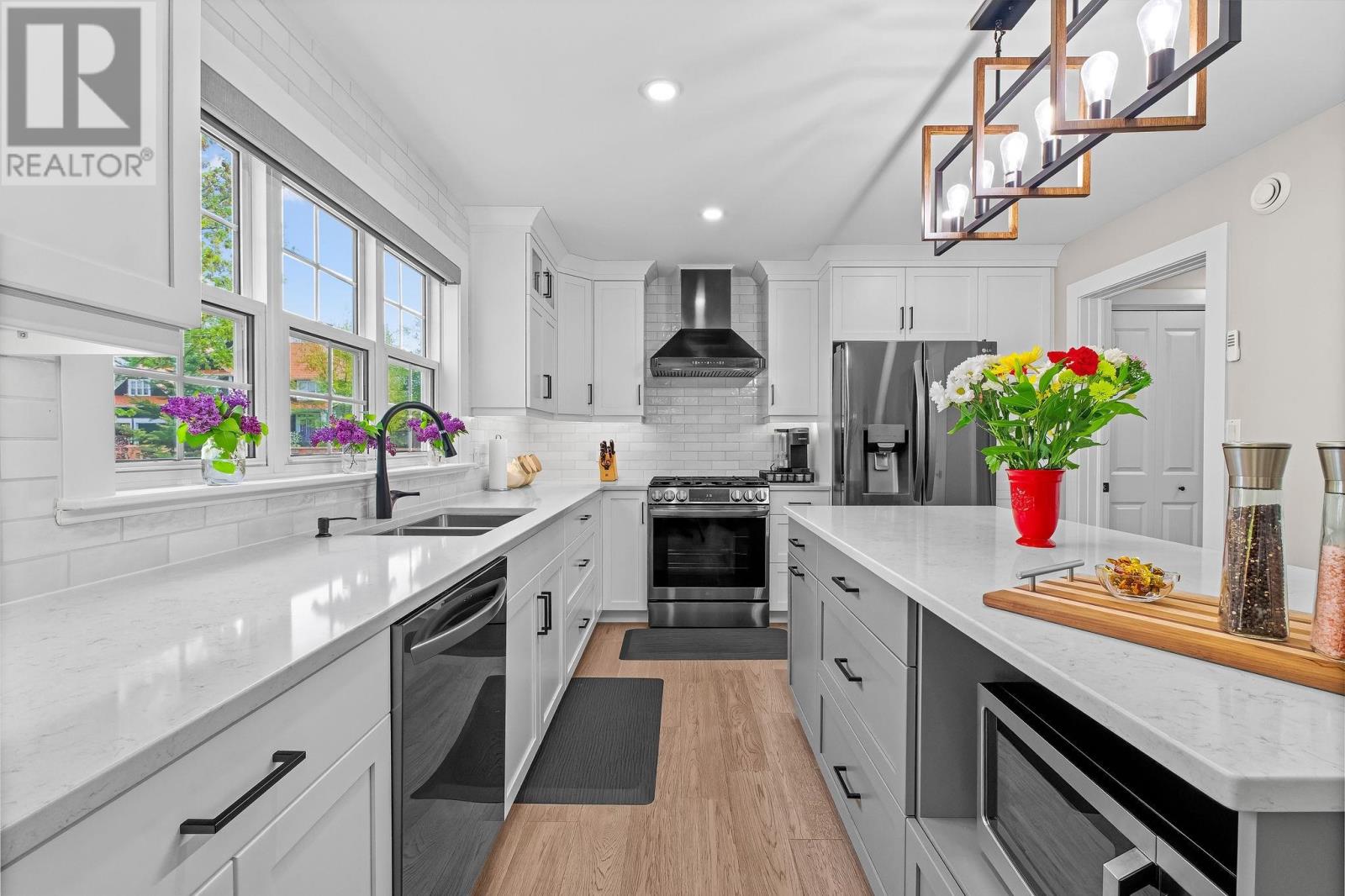 2 Sheffield Crescent Property Photo 12