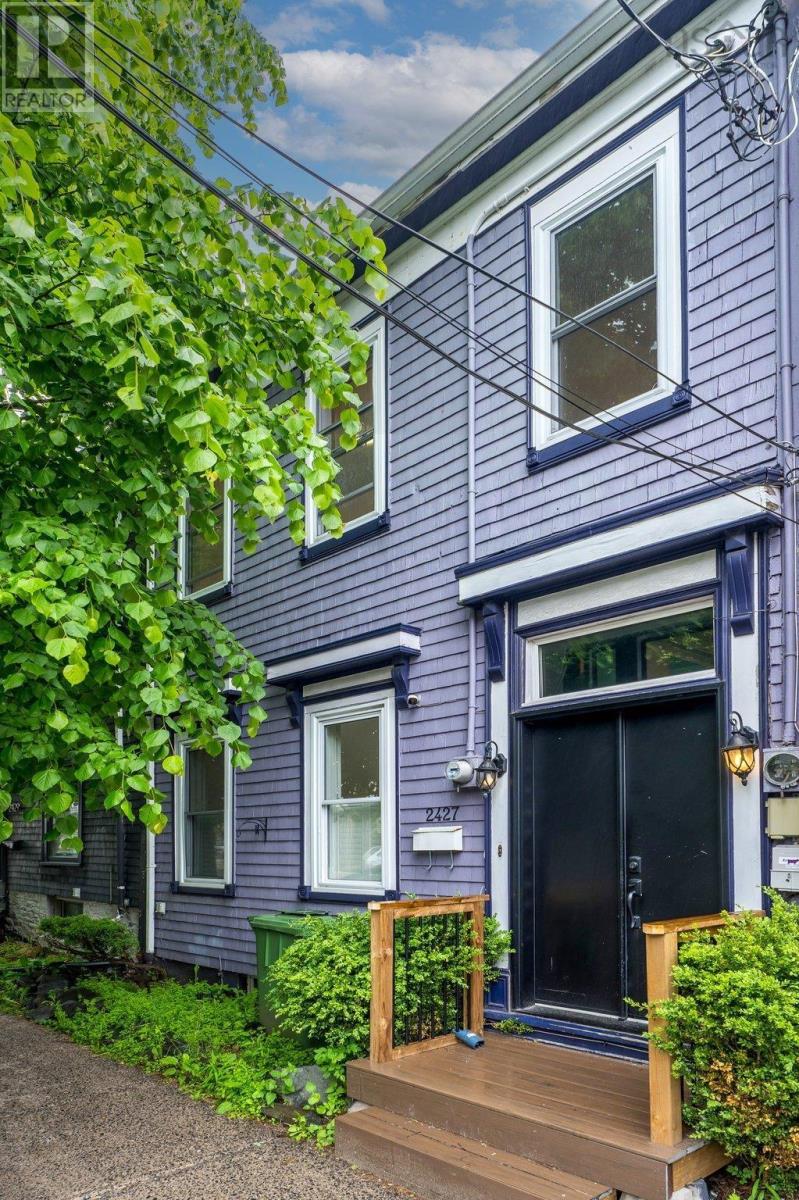 2427 Agricola Street Property Photo 1