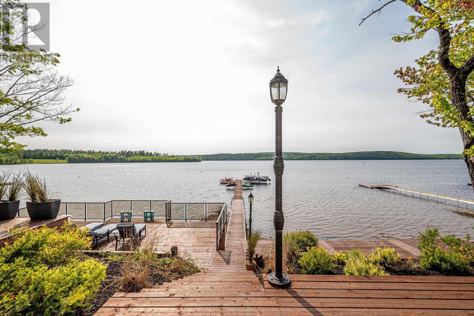 22 Parkview Drive Property Photo 44