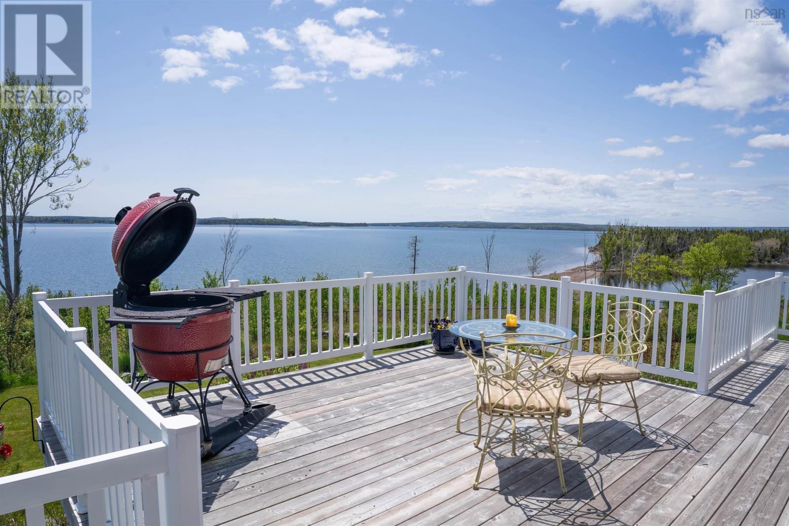 122 Peter Sosna Drive Property Photo 4