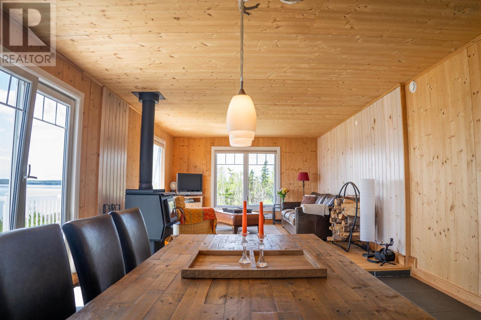 122 Peter Sosna Drive Property Photo 17