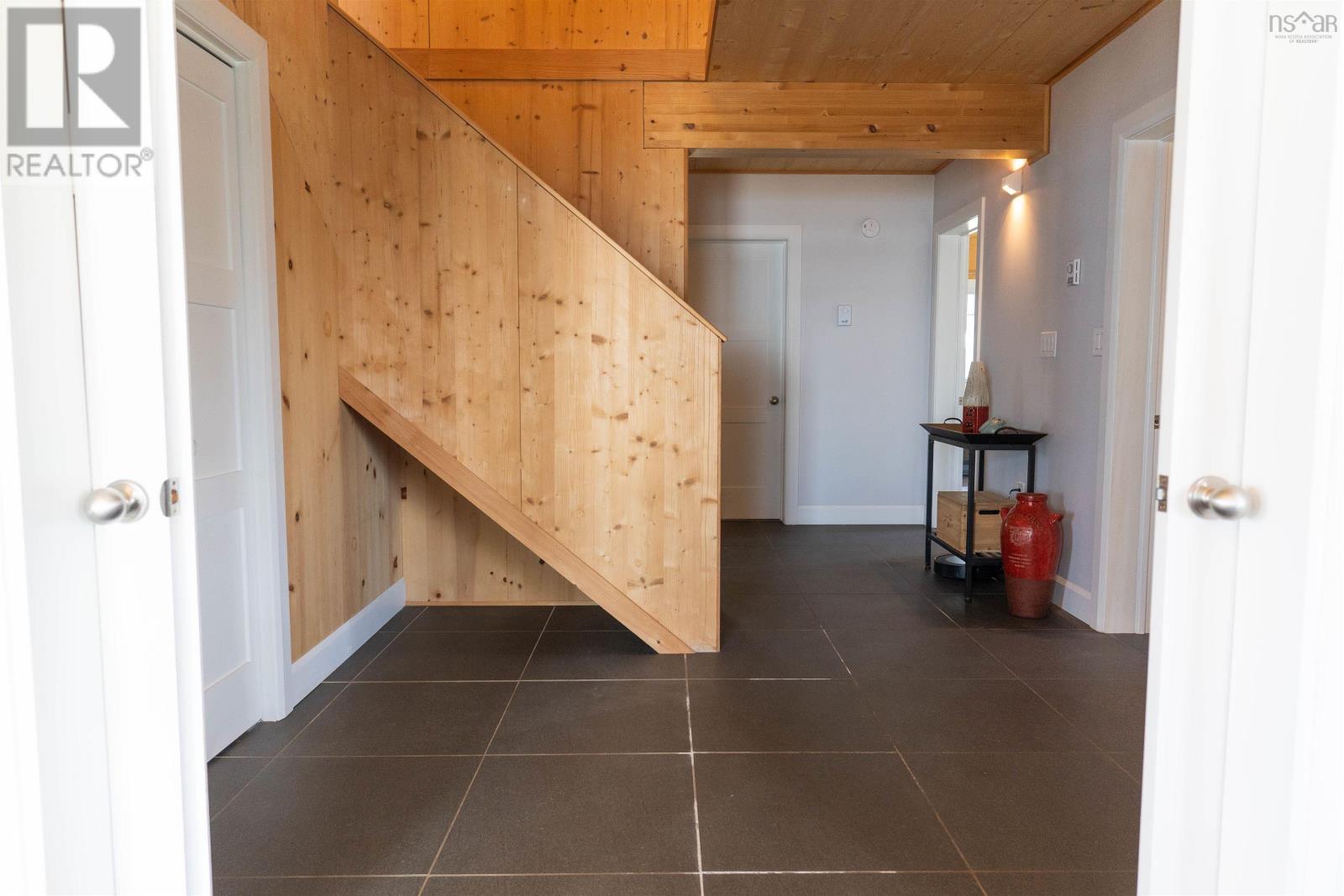 122 Peter Sosna Drive Property Photo 23