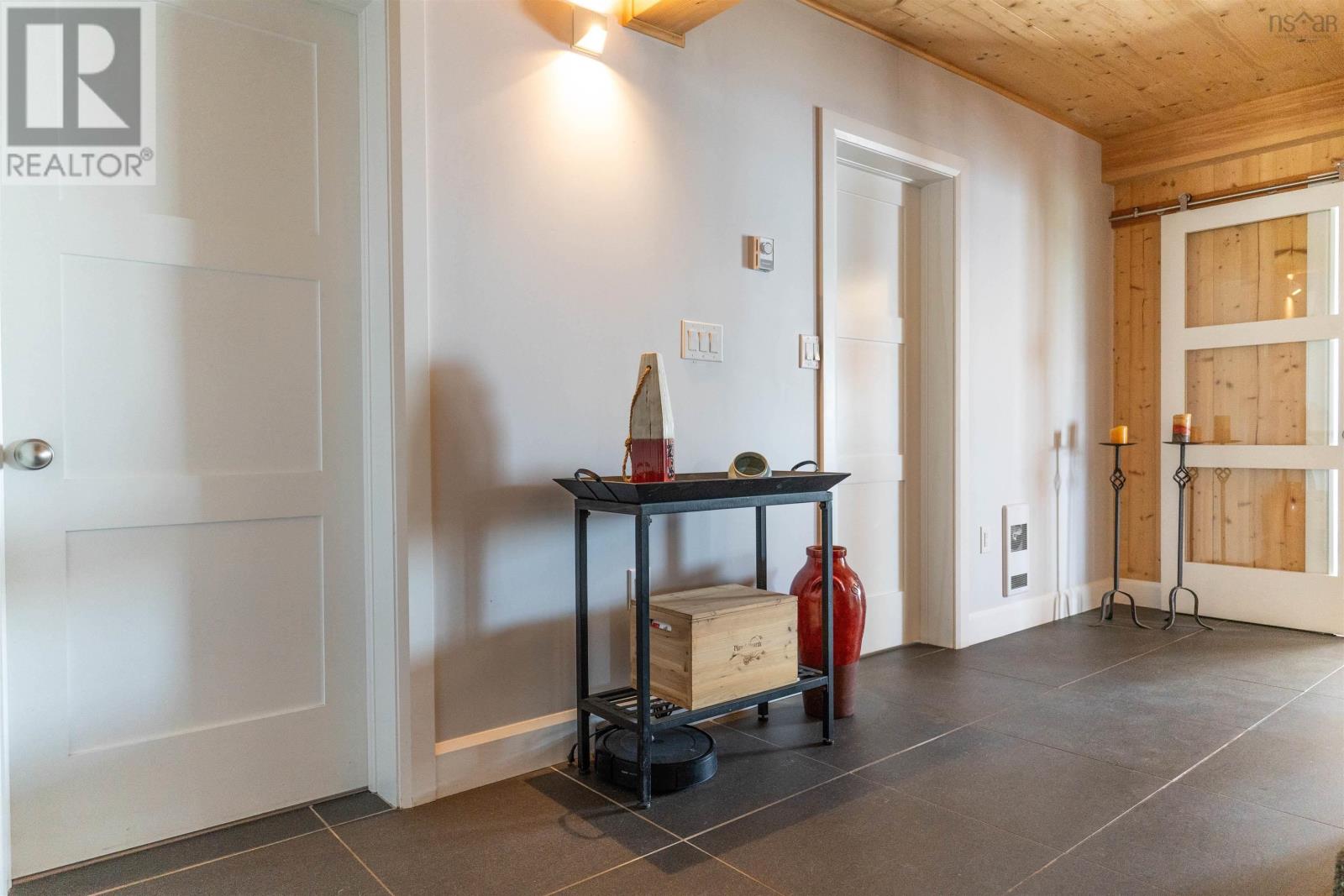 122 Peter Sosna Drive Property Photo 25