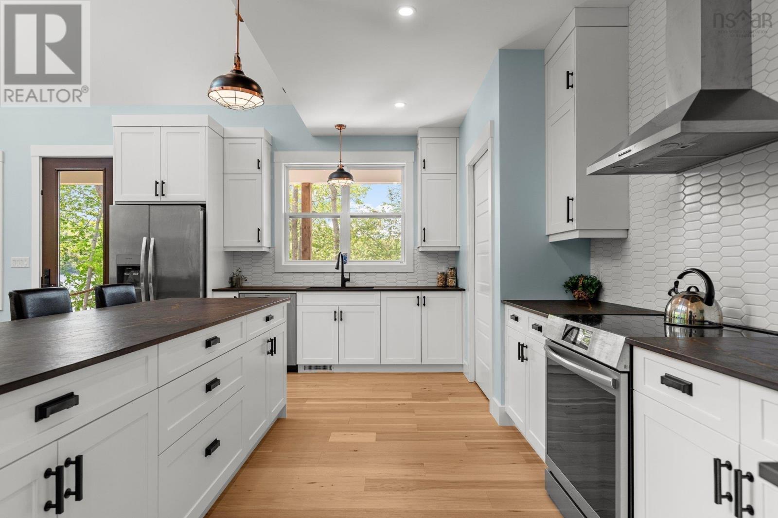 2881 Highway 2 Property Photo 6