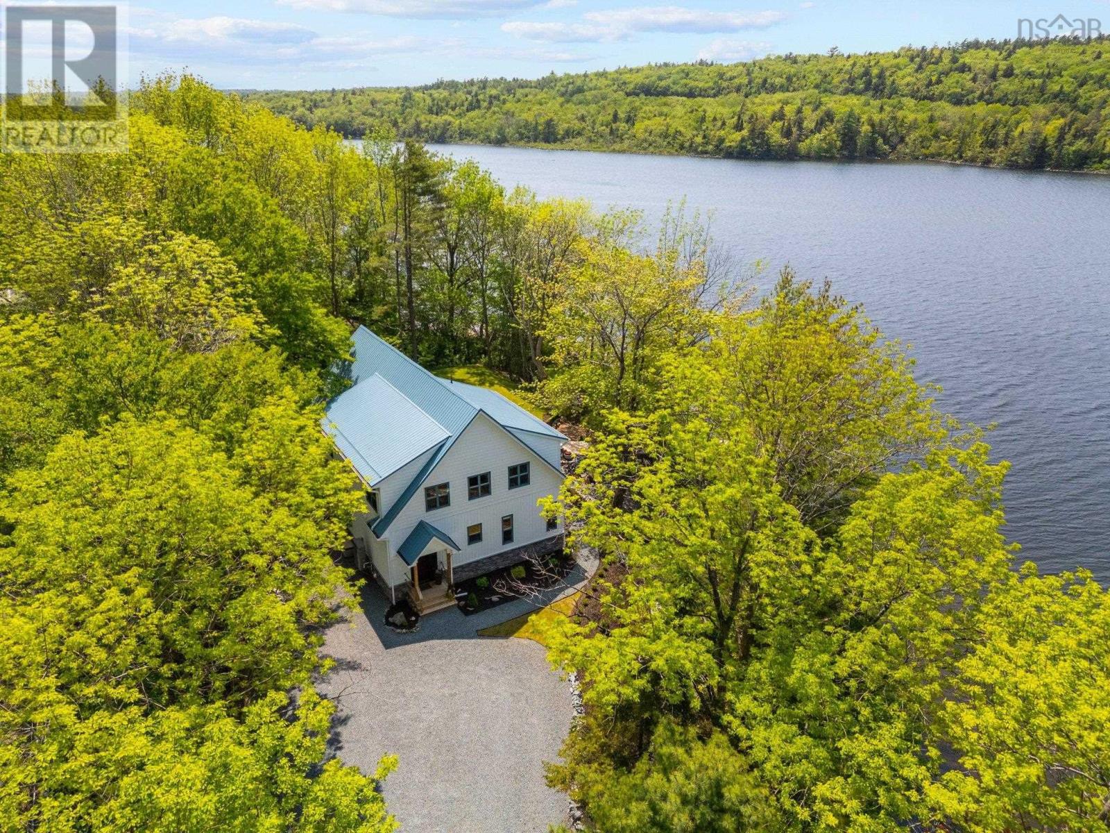 2881 Highway 2 Property Photo 42