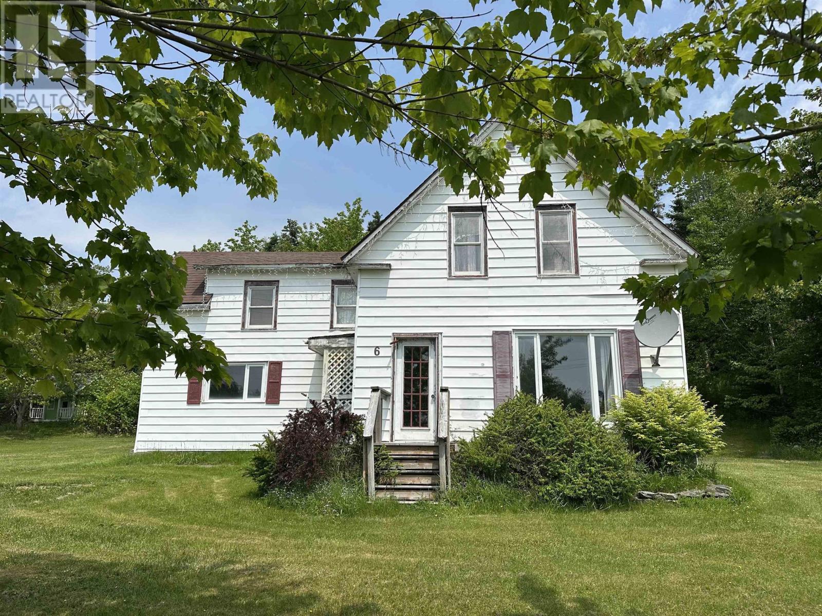 6 Lake Road Property Photo 1