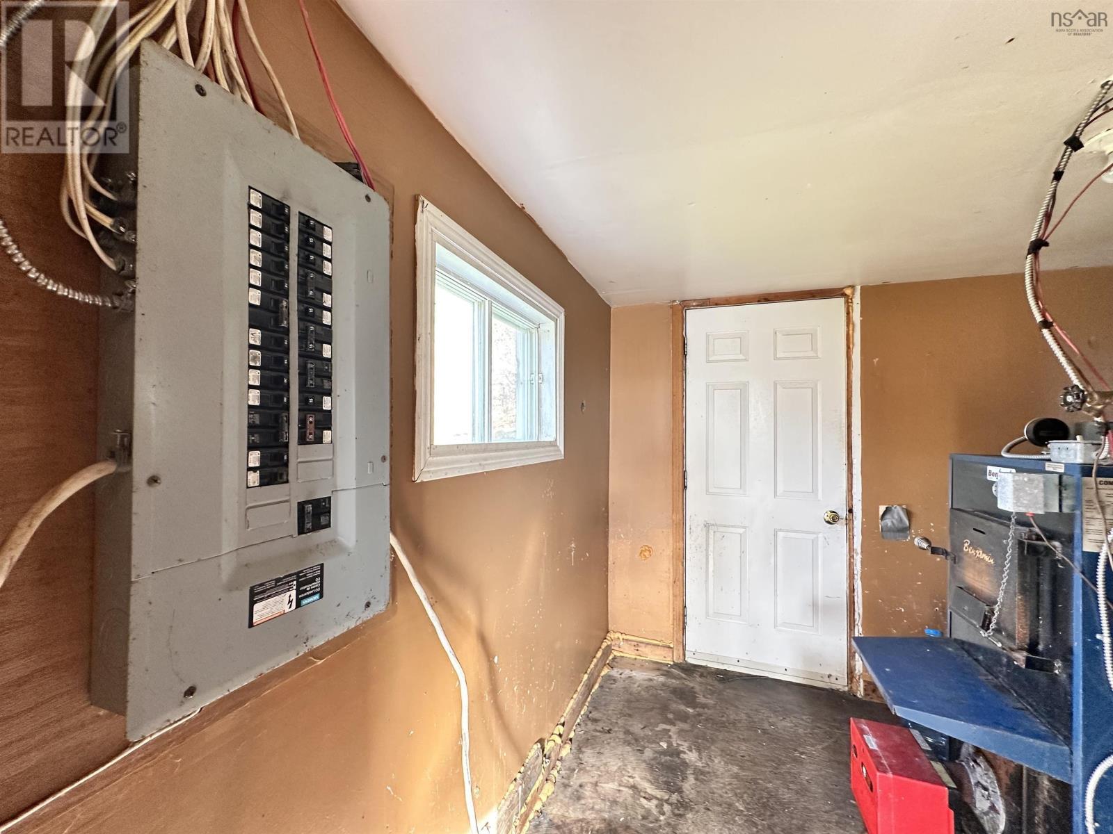 6 Lake Road Property Photo 11