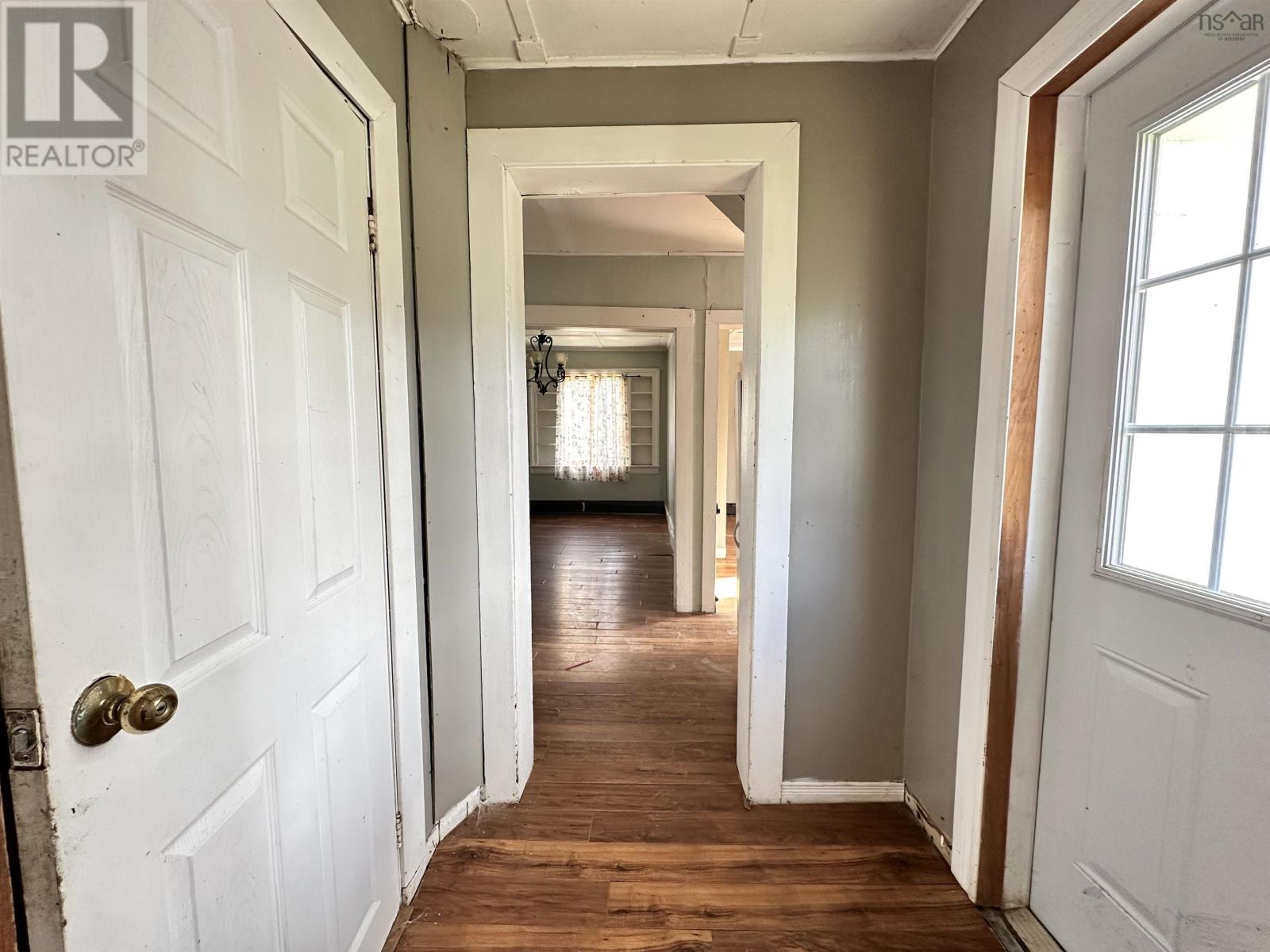 6 Lake Road Property Photo 13