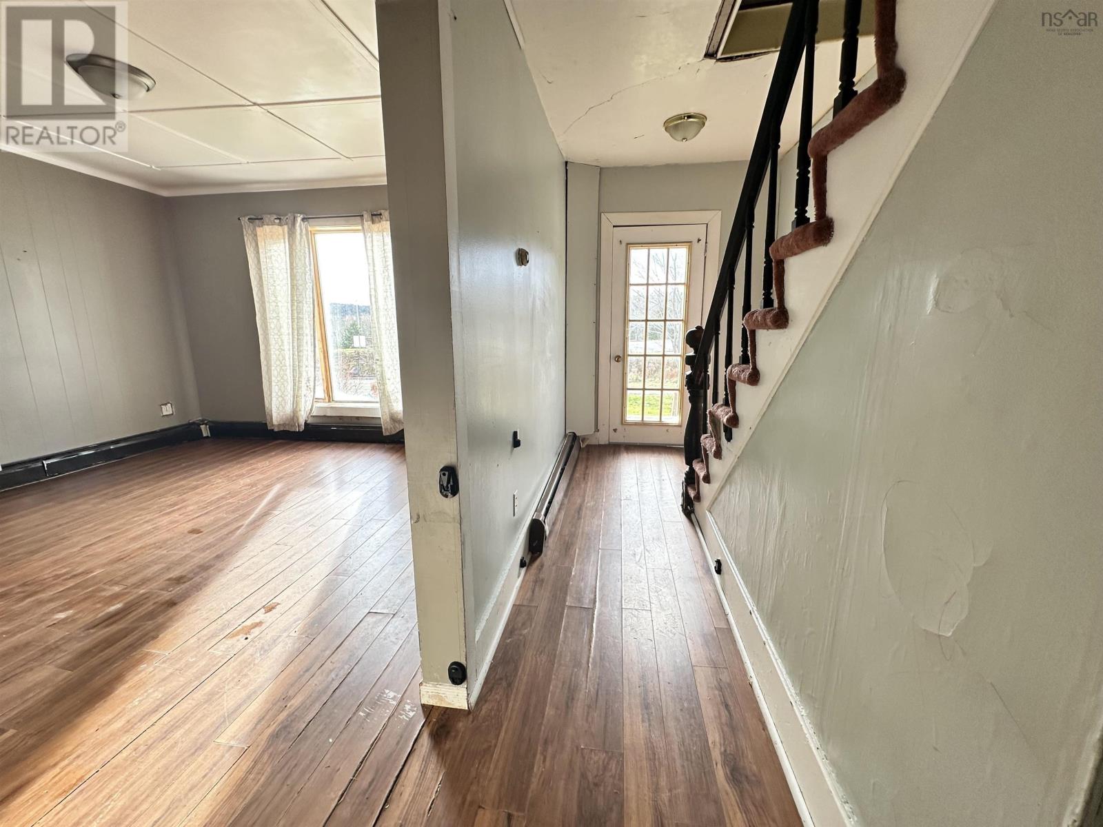 6 Lake Road Property Photo 18