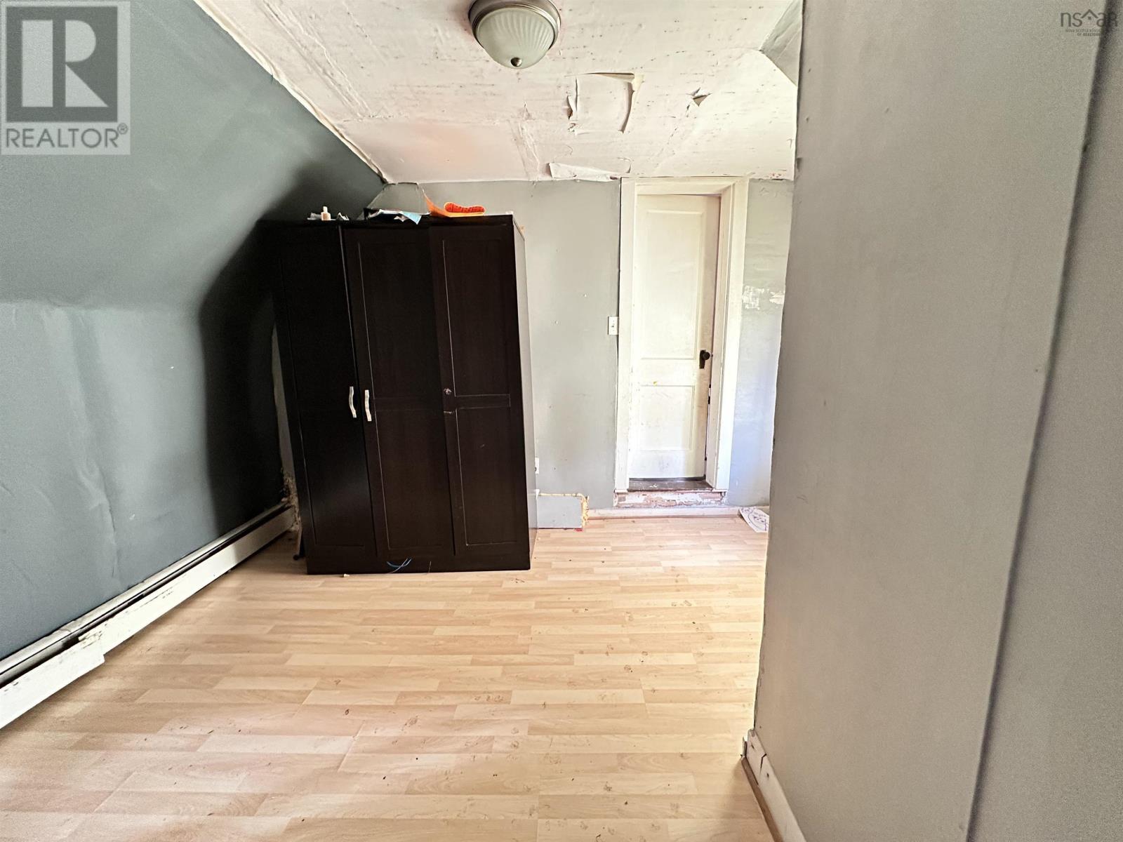 6 Lake Road Property Photo 23