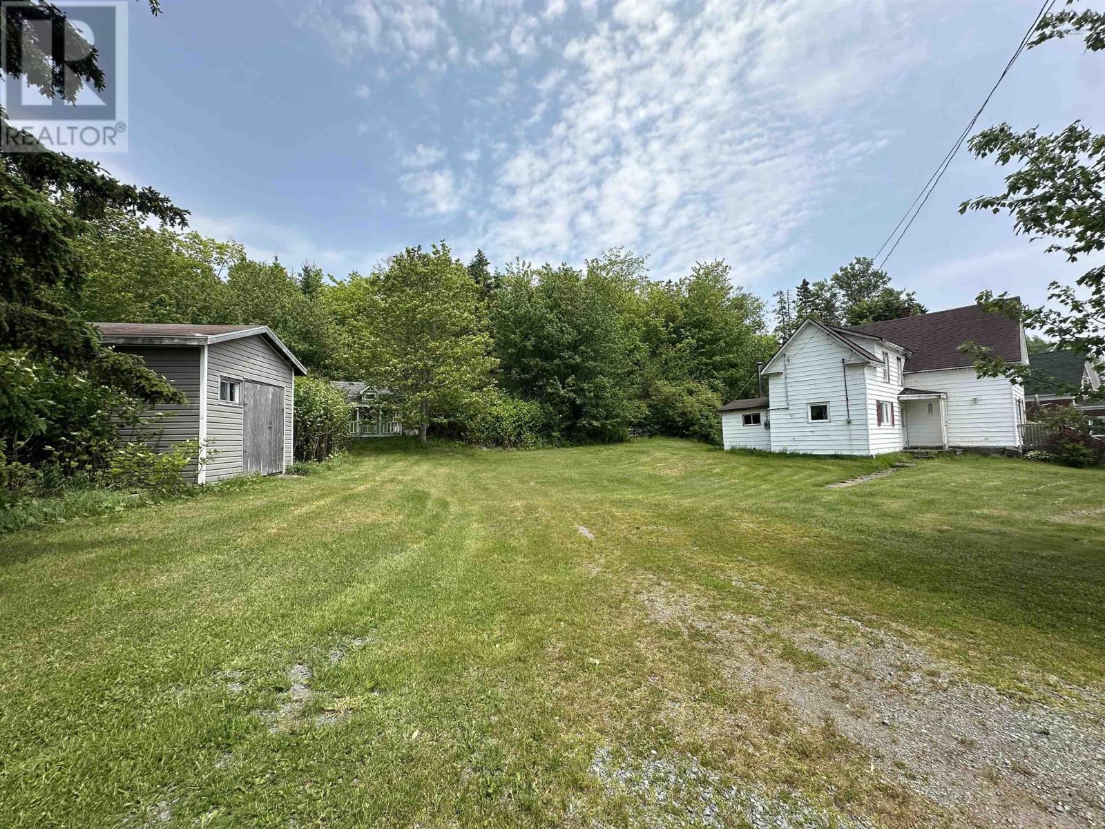 6 Lake Road Property Photo 31